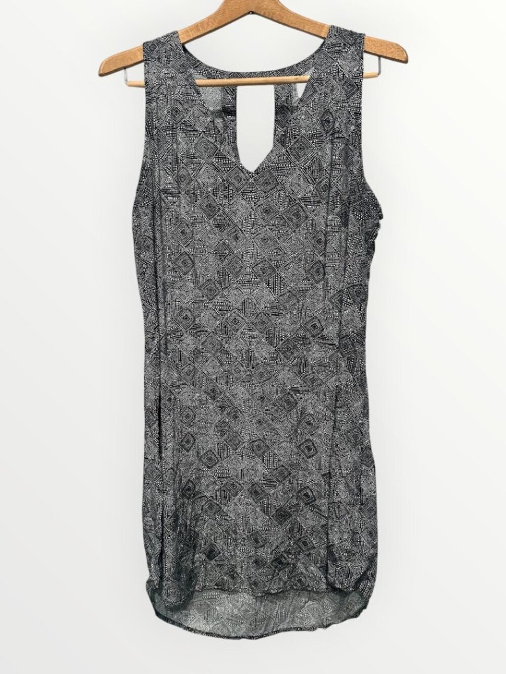 Old Navy Womens Shift Dress Sleeveless Geometric Shape Black & White Size LG